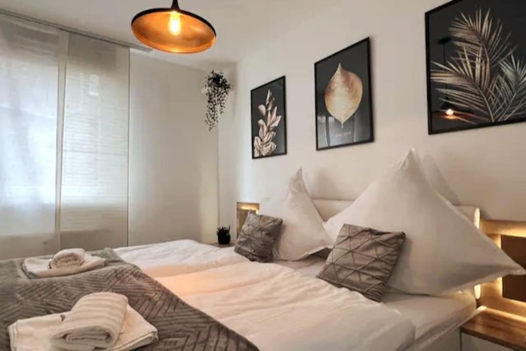 Ar Iii I 4 Pers I Modern I Schillerapartment